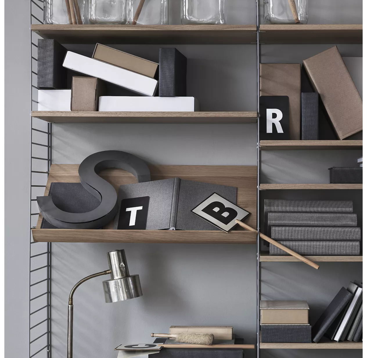 String Furniture Etagère Pour Magazines - Noyer – Image 2