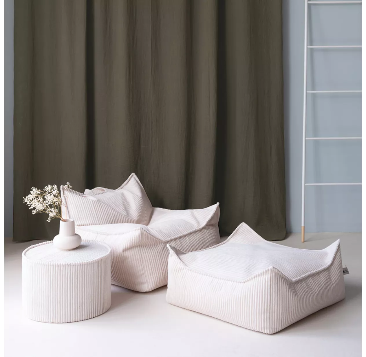 Wigiwama Fauteuil Pouf Ottoman En Velours Côtelé - Ecru – Image 3