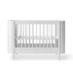 Oliver Furniture Lit Bébé évolutif Mini+ Wood Sans Kit De Conversion - Blanc