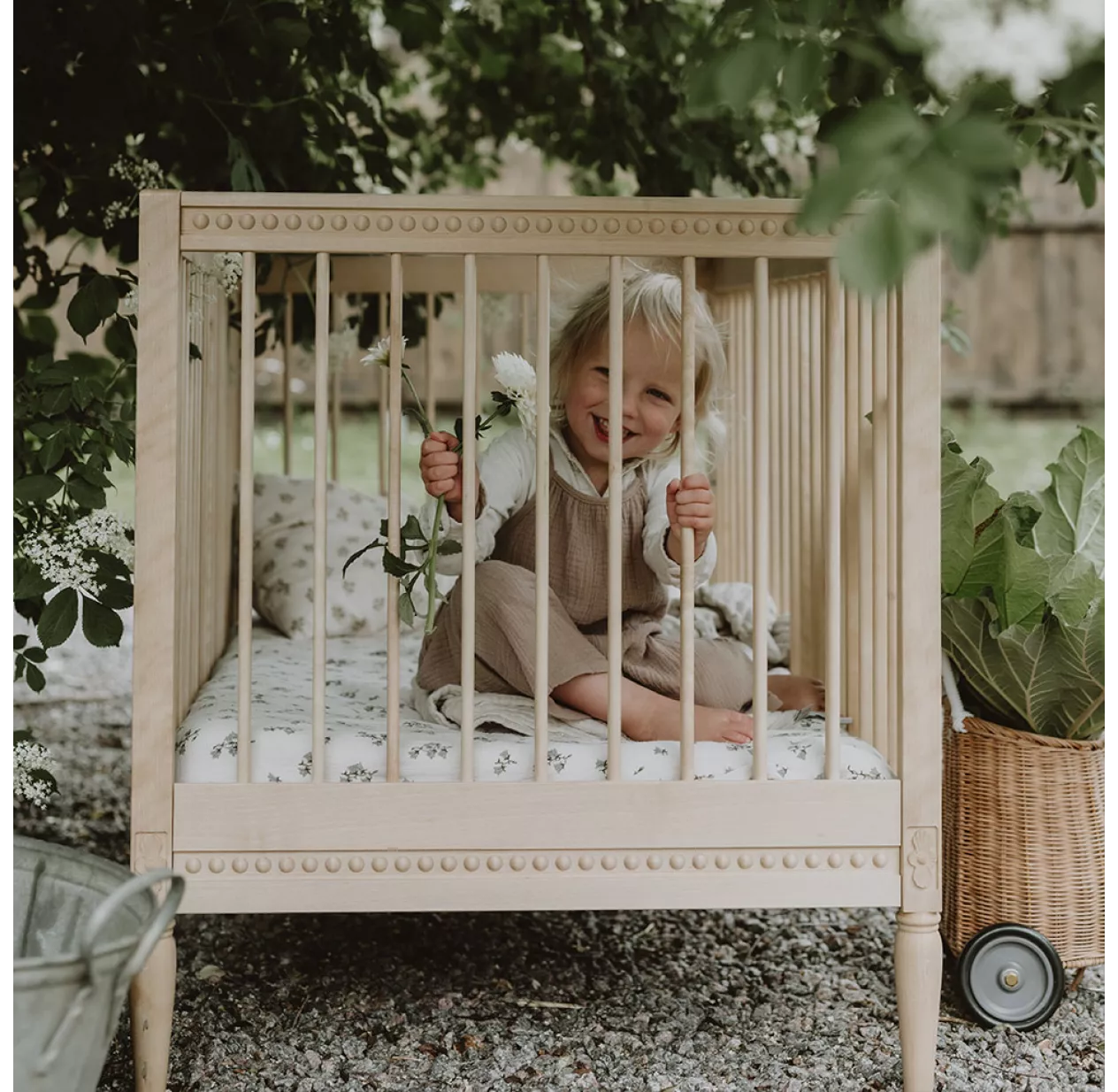 Gustavienne Lit Bébé évolutif Et Son Matelas - Bouleau – Image 2