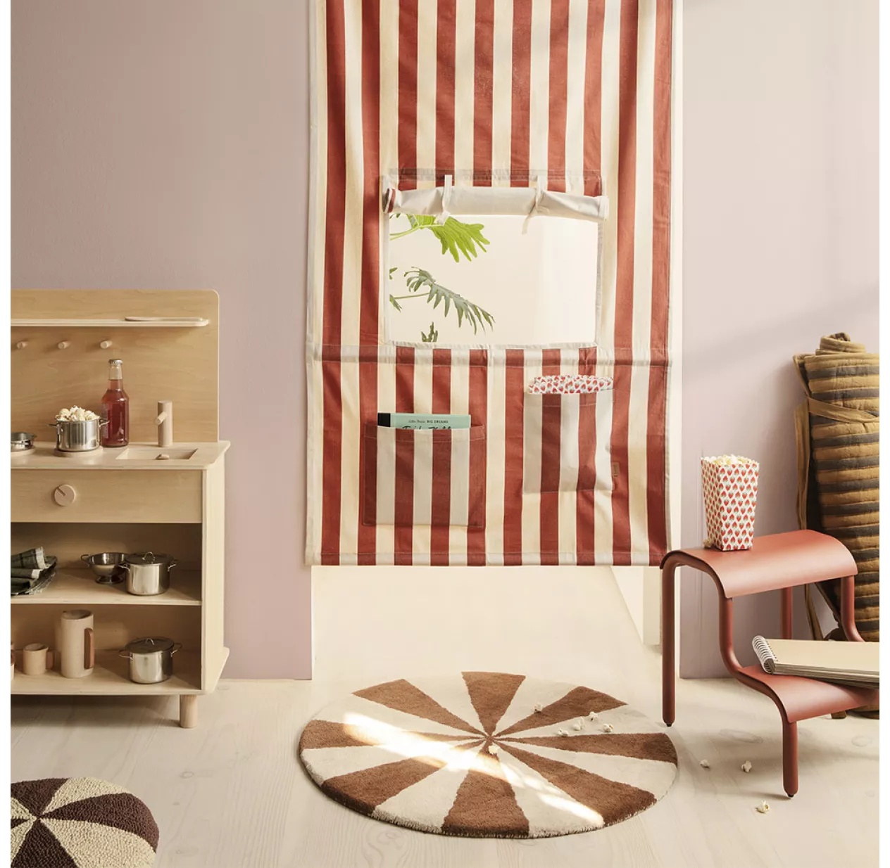 Ferm LIVING Tabouret Marche-pied Up Step - Rouge – Image 3